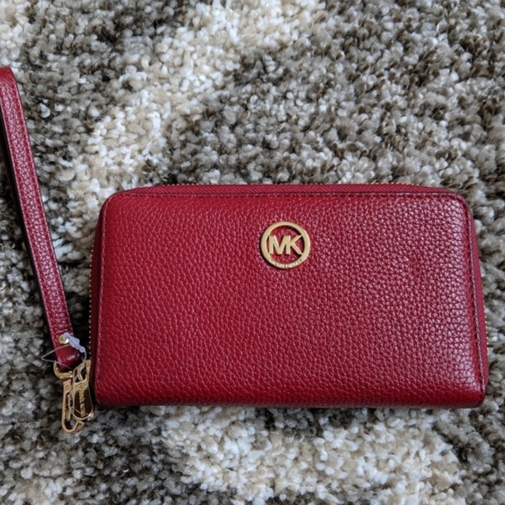 NWT ❤️Michael Kors Fulton Wristlet